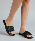 SAANVI Black Berness