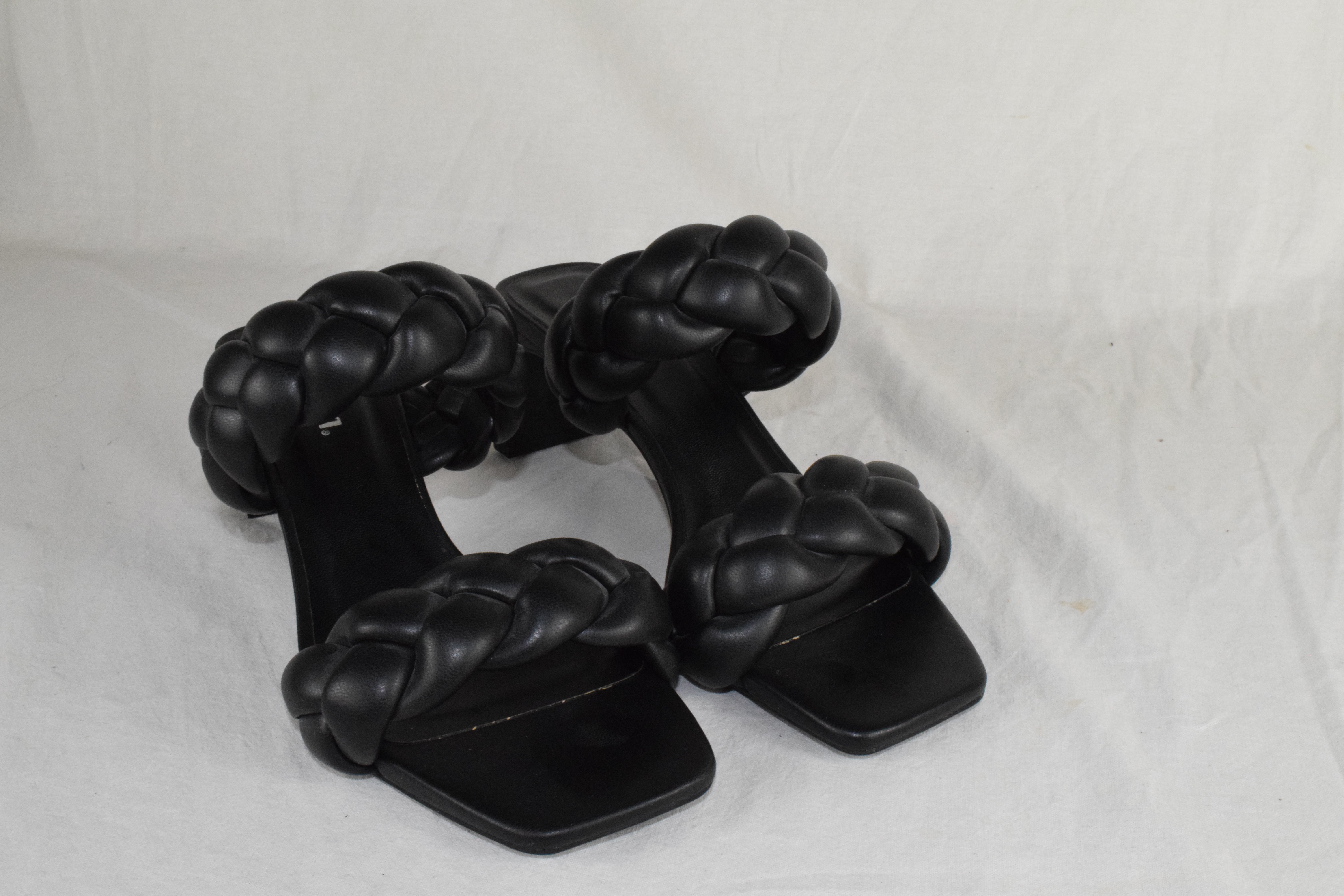 Soda Women Block High Heel Sandals Double Braided Straps Square BUGGY Black 7.5