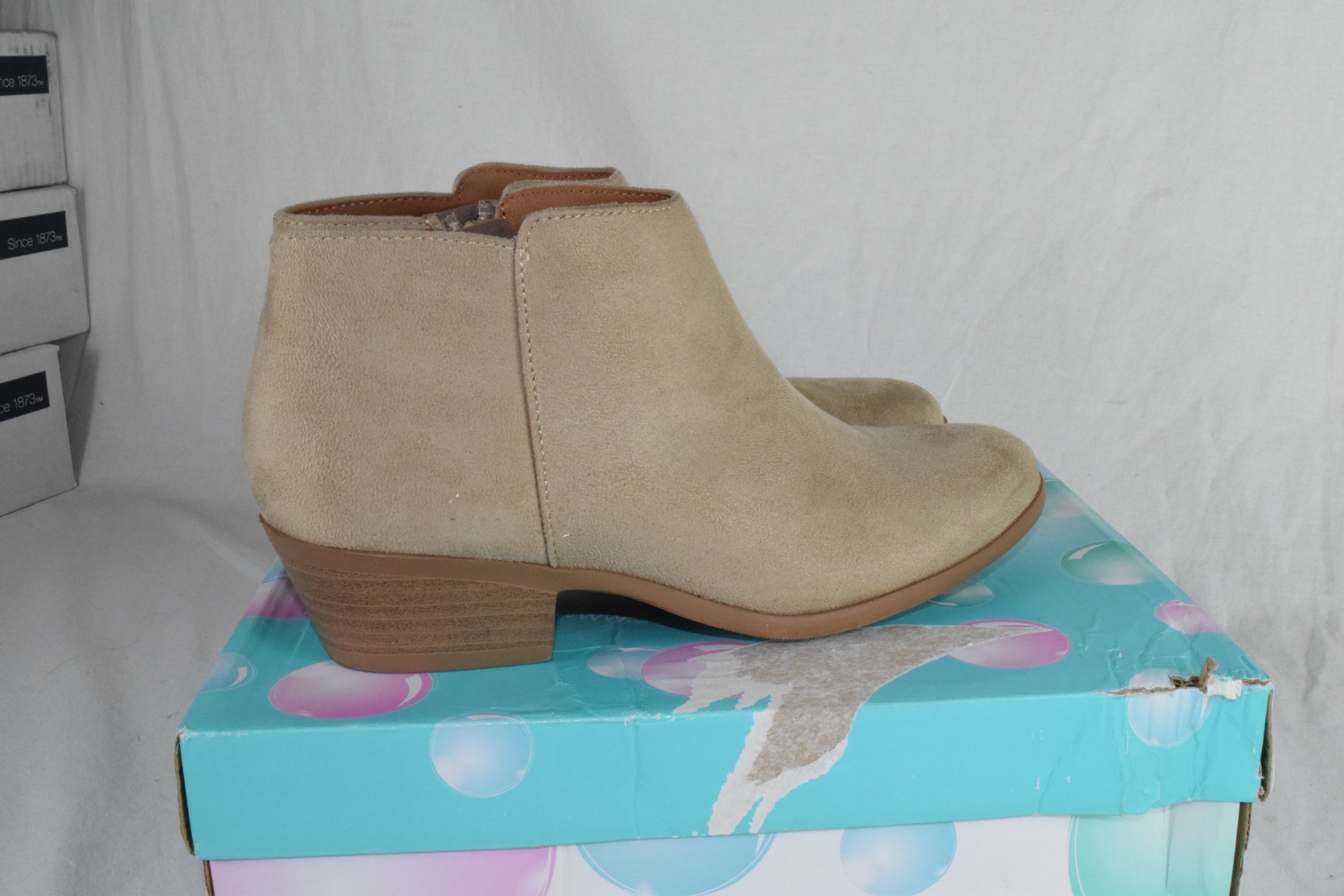 Soda Women Short Heels Ankle Boots Side Zipper Booties Beige Wheat Suede Mug 6