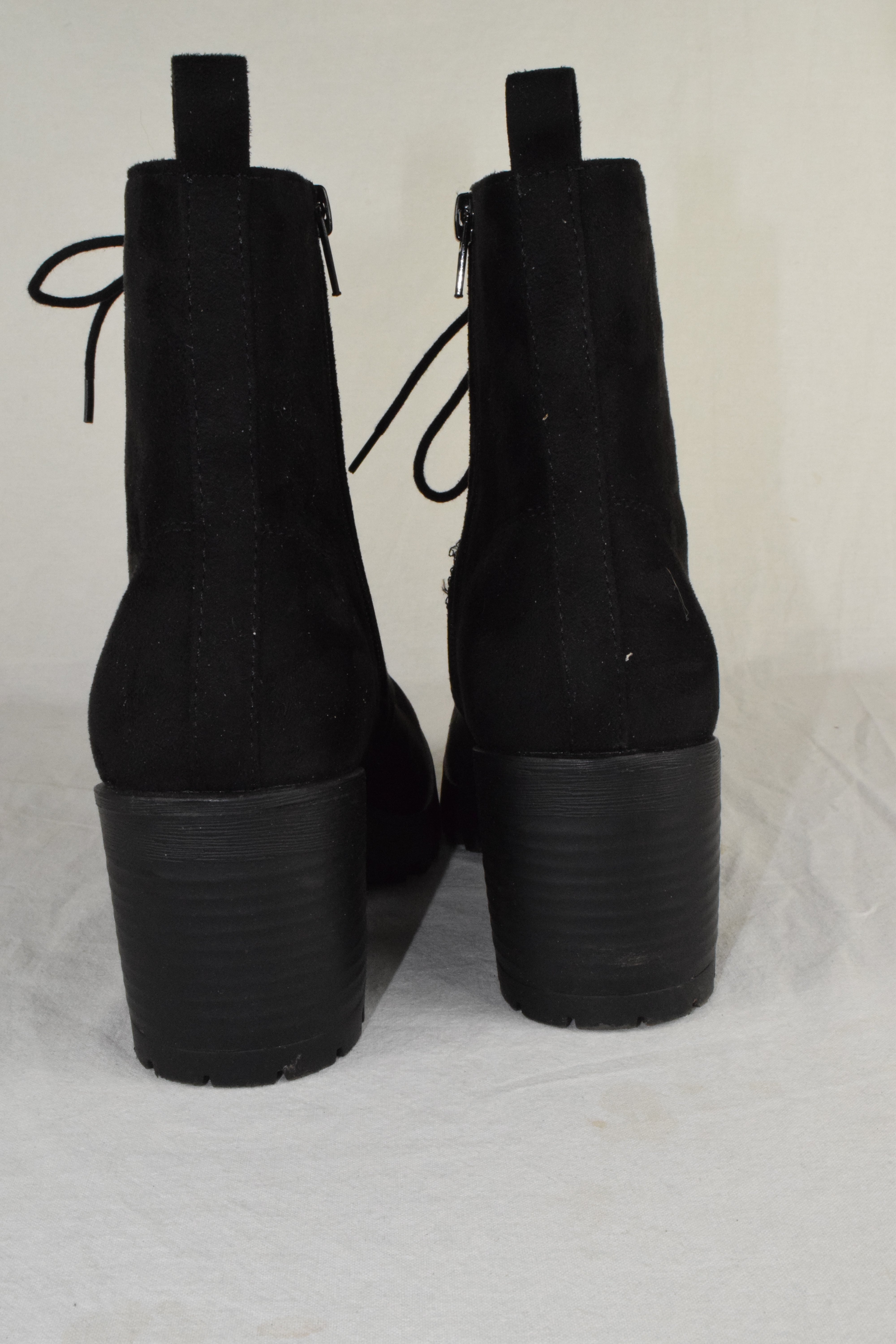 Soda Women High Heels Ankle Boots Combat Lug Sole Booties Black FUZZY Size 7.5