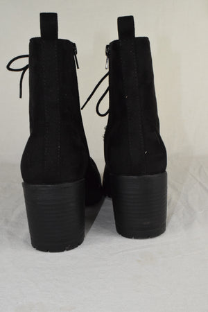 Soda Women High Heels Ankle Boots Combat Lug Sole Booties Black FUZZY Size 7.5