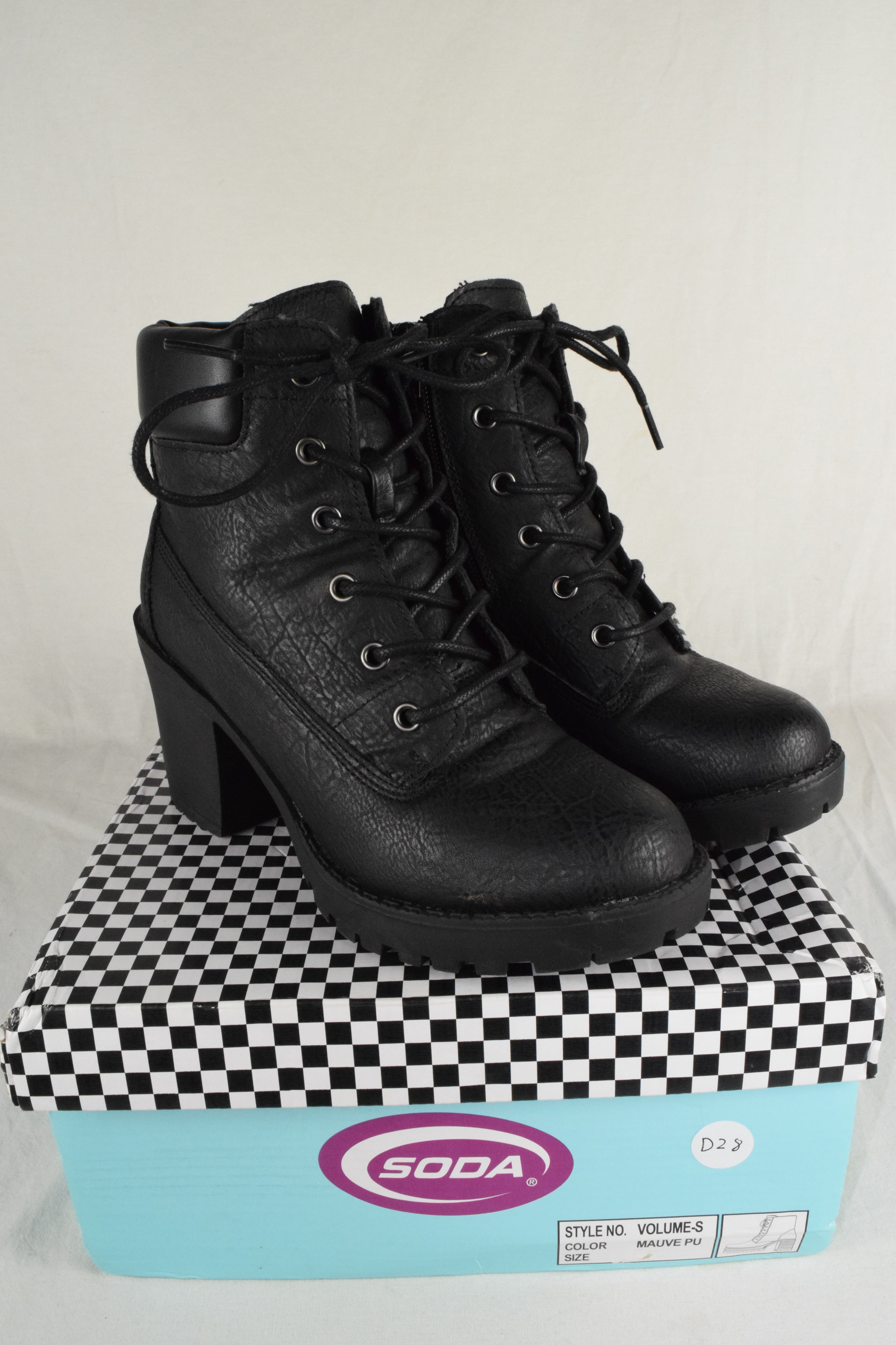 Soda Women High Heels Ankle Boots Combat Lug Sole Booties Black Used Size 6