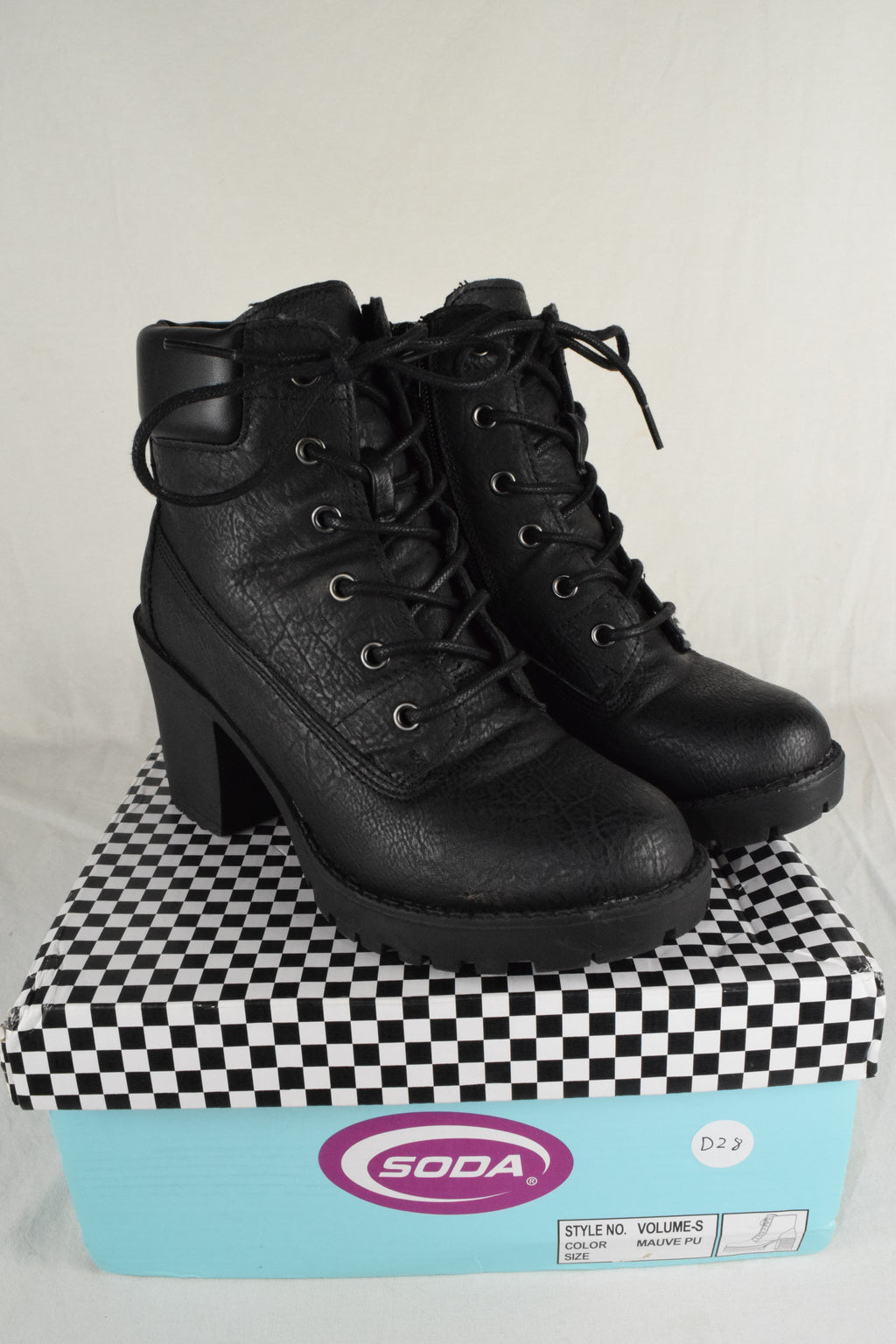 Soda Women High Heels Ankle Boots Combat Lug Sole Booties Black Used Size 6