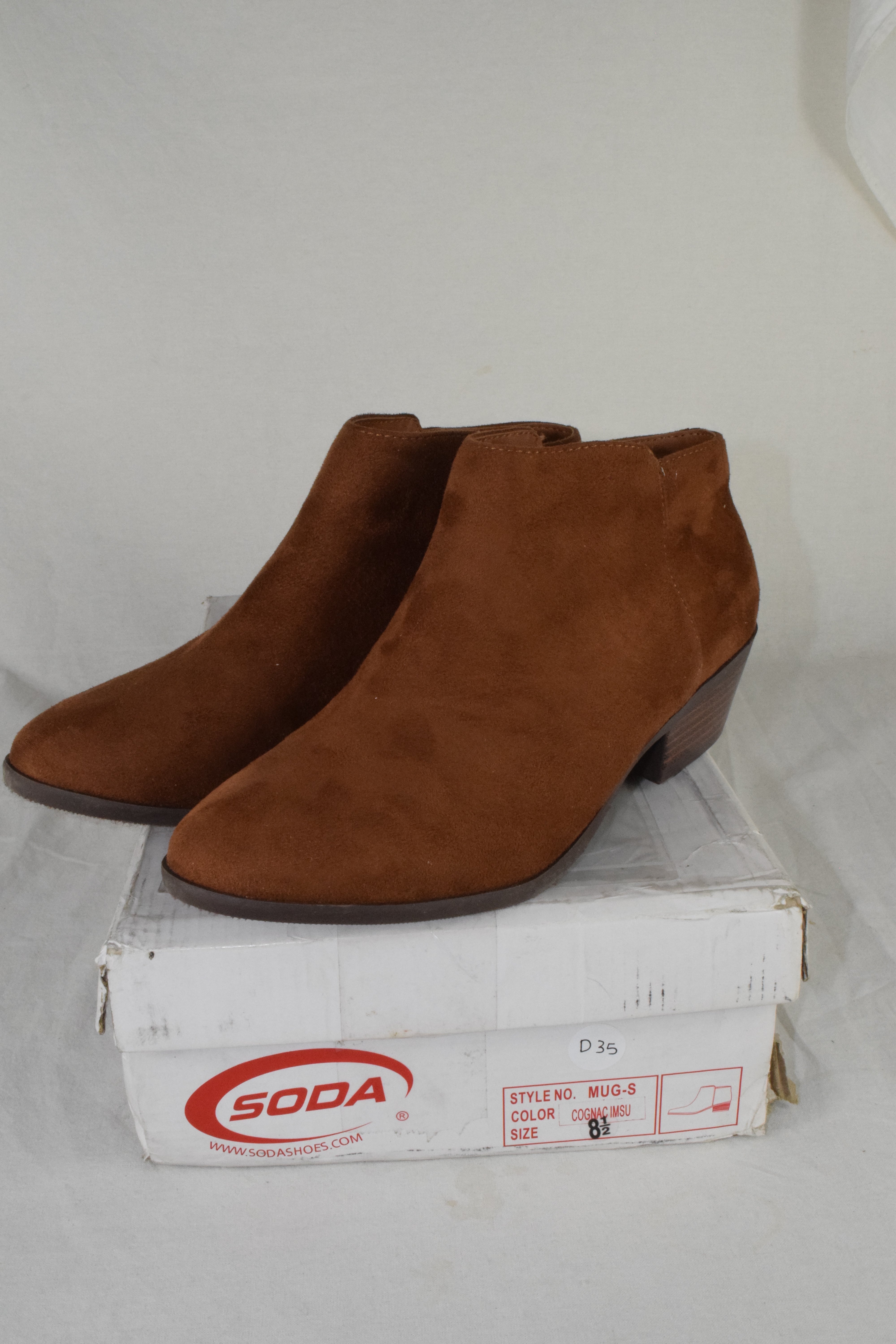 Soda Women Short Heels Ankle Boots Side Zipper Booties Tan Brown Suede Mug 8.5