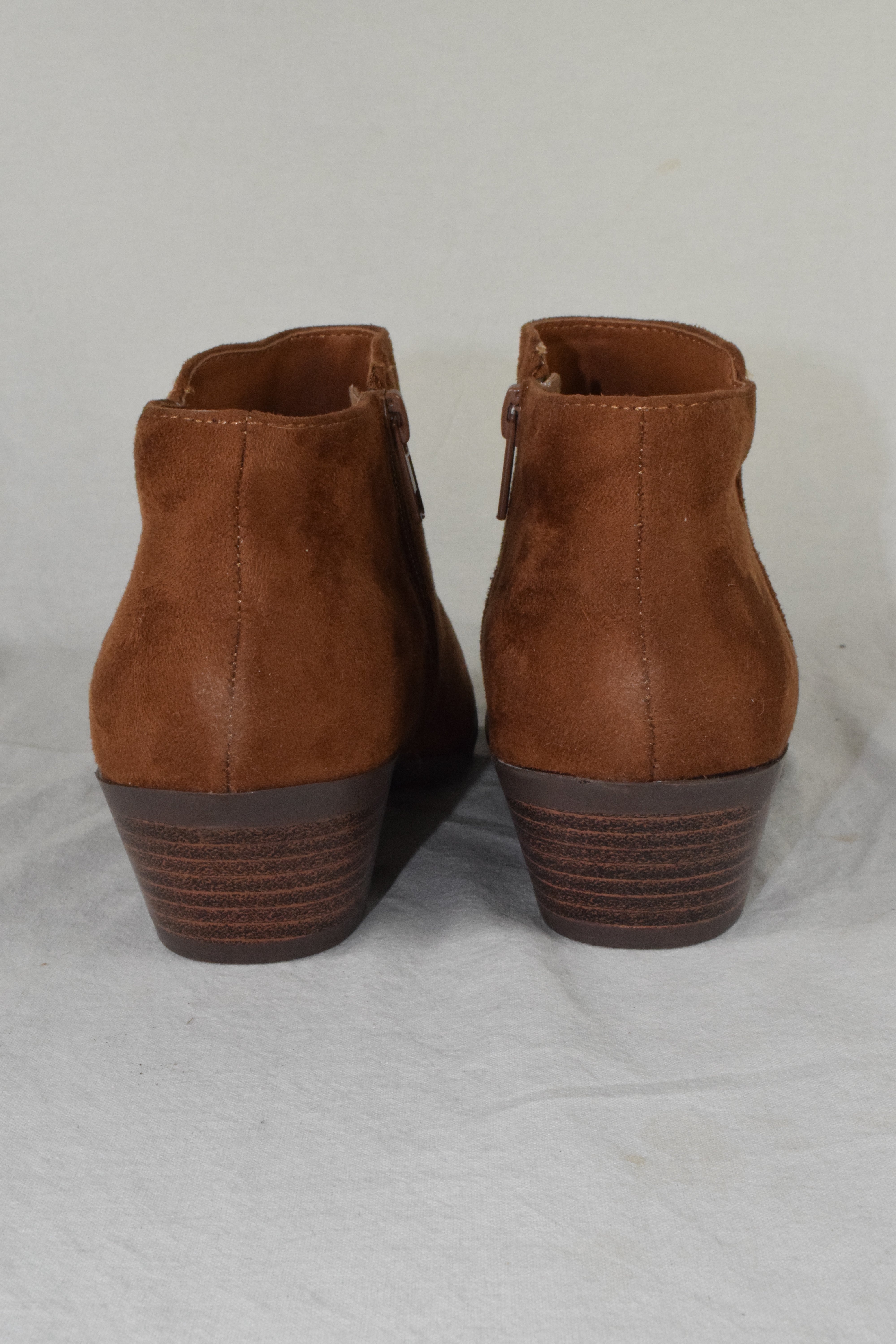 Soda Women Short Heels Ankle Boots Side Zipper Booties Tan Brown Suede Mug 8.5
