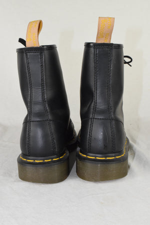 Dr. Martens 1460 Originals 8-Eye Soft Toe 6 Inch Boot Used Size 5 Women