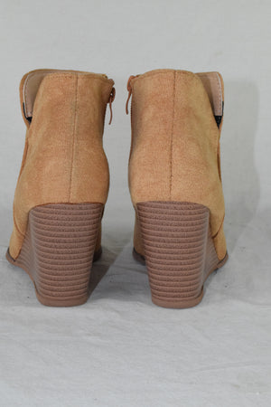 women boots Stacked wedge heel ankle booties Side Zipper beige Size 7