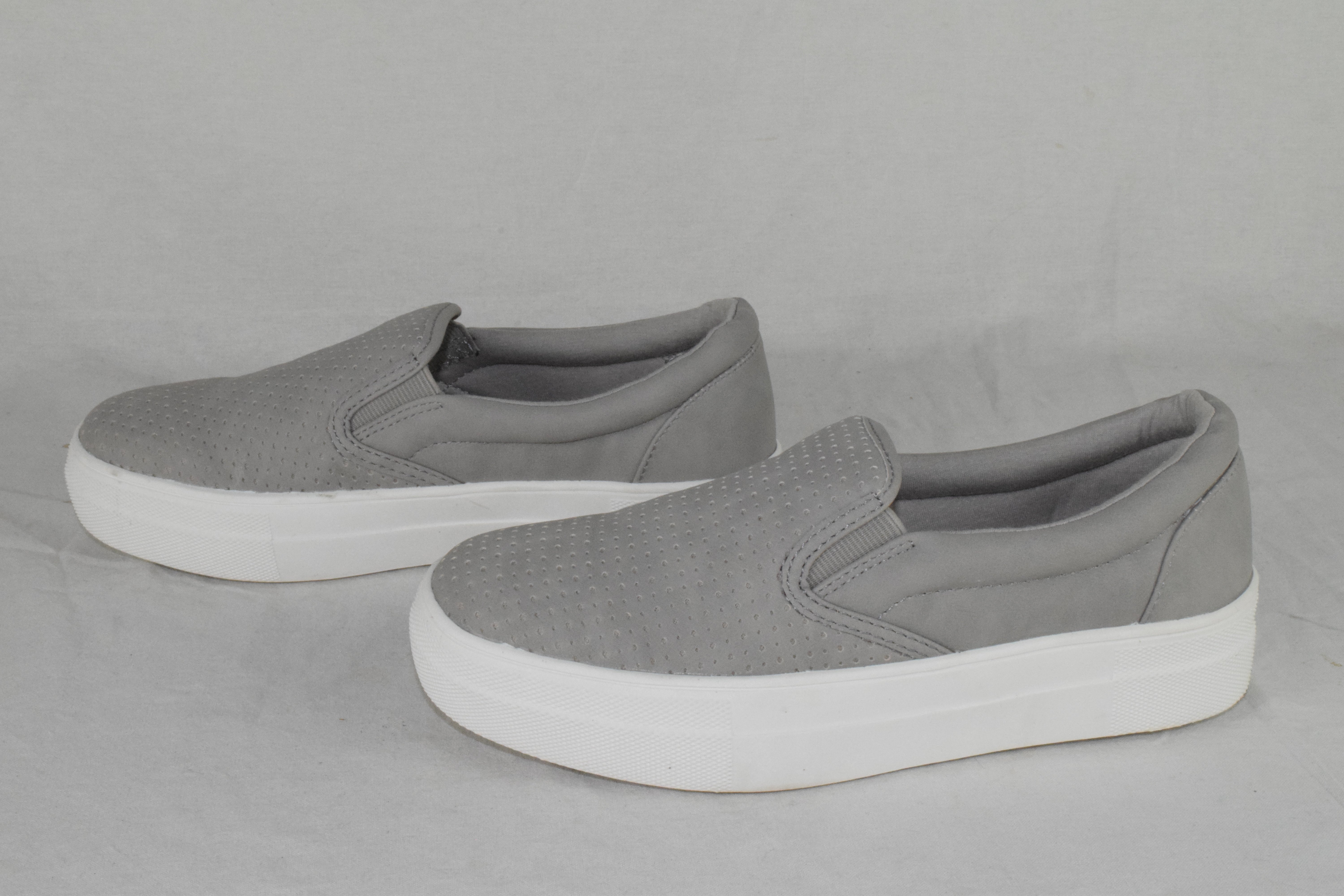 Soda Flat Women Shoes Slip On Loafers Casual Sneakers Platform Gray CROFT Size 6