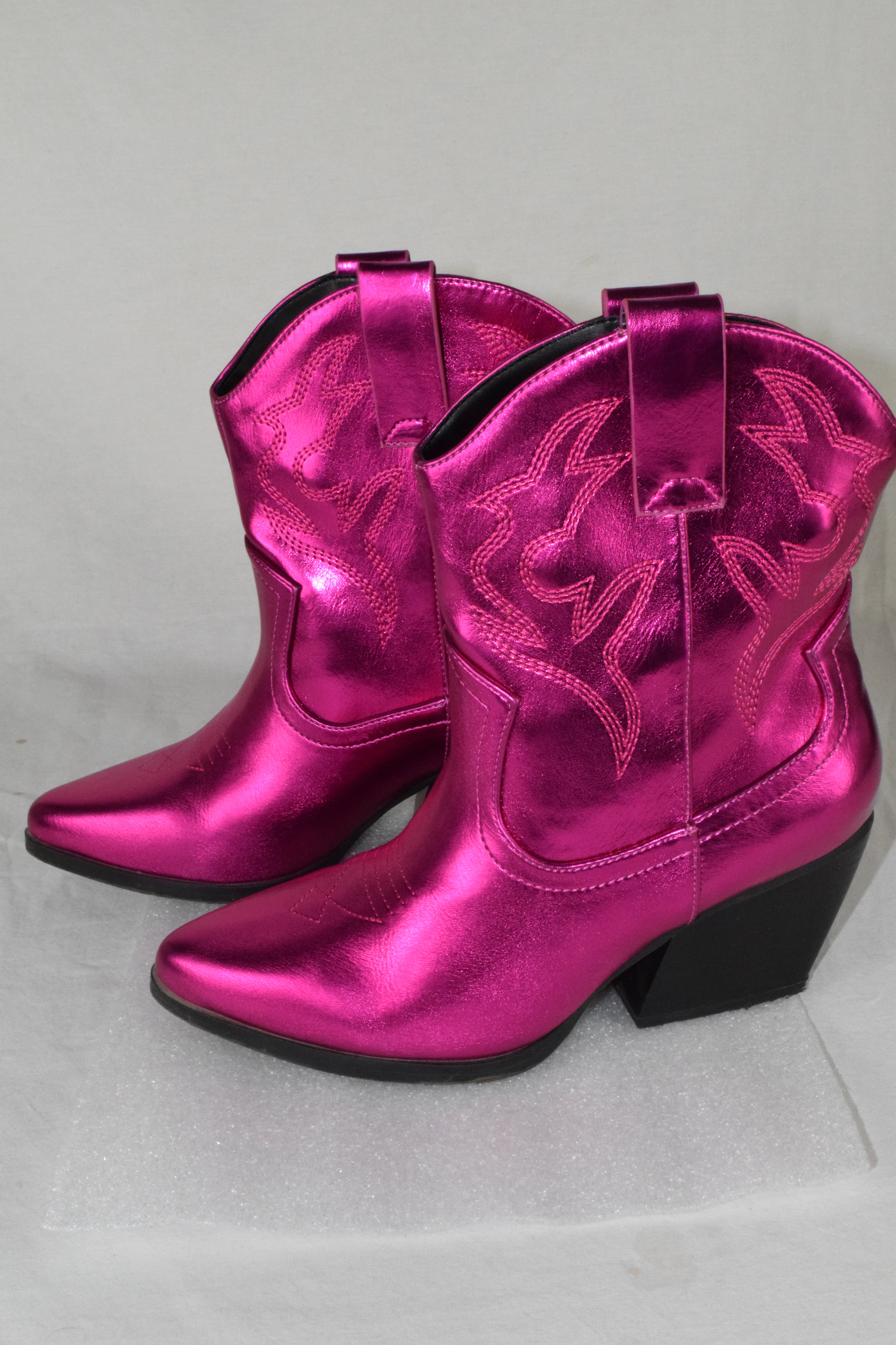 Soda Cowboy Western Stitched Ankle Boot Pointy Booties Pink Metallic BLAZING 7