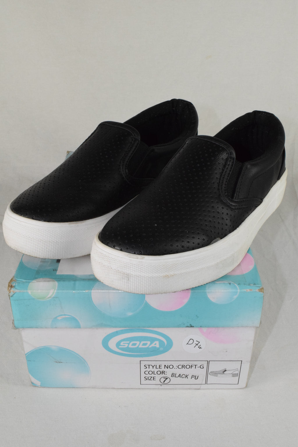 Soda Flat Women Shoe Slip On Loafers Casual Sneakers Platform Black CROFT Size 7