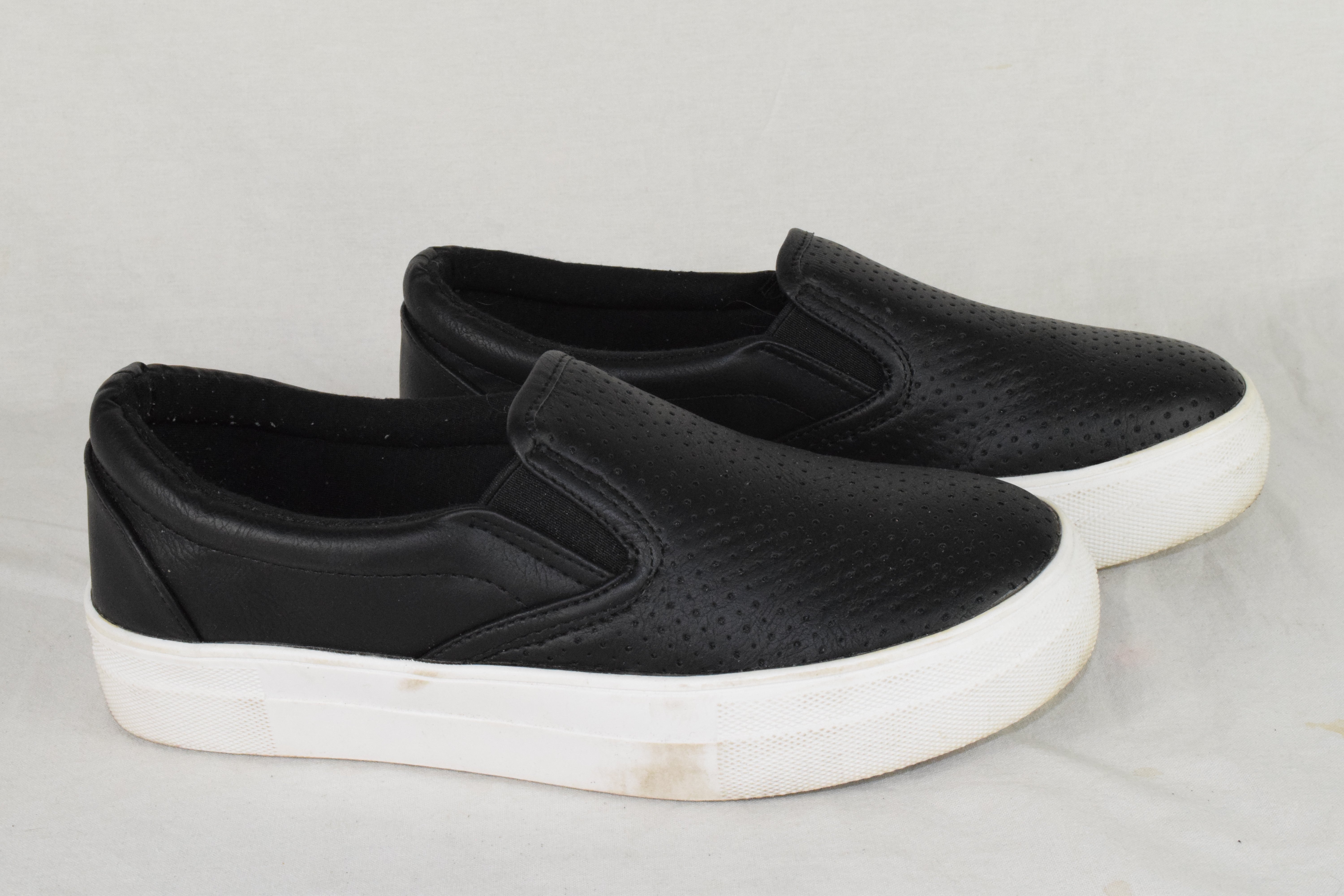 Soda Flat Women Shoe Slip On Loafers Casual Sneakers Platform Black CROFT Size 7