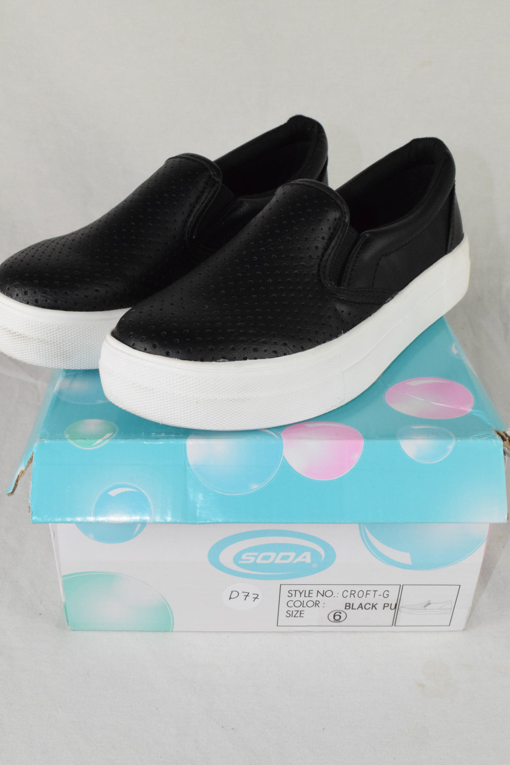 Soda Flat Women Shoe Slip On Loafers Casual Sneakers Platform Black CROFT Size 6